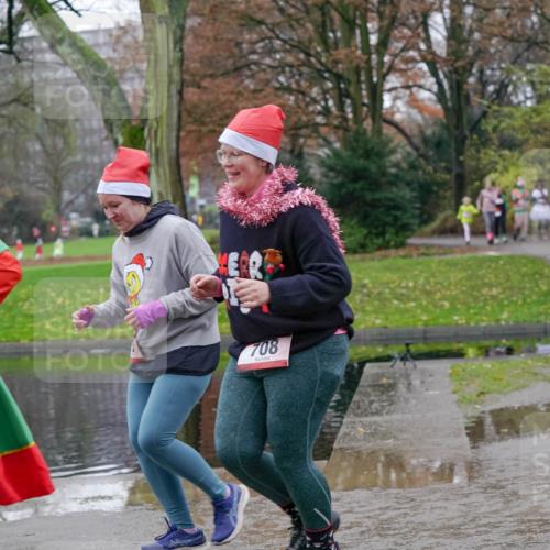 07.12.2025 - St. Pauli X-Mass-Run No. 15 Michael Burmester http://msf.ph/oto/9403660 07.12.2025 10:48:08 Laufen 425, 708 meine-sportfotos.de