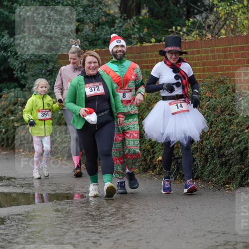07.12.2025 - St. Pauli X-Mass-Run No. 15 Michael Burmester http://msf.ph/oto/9403676 07.12.2025 10:48:25 Laufen 391, 372, 8, 14 meine-sportfotos.de