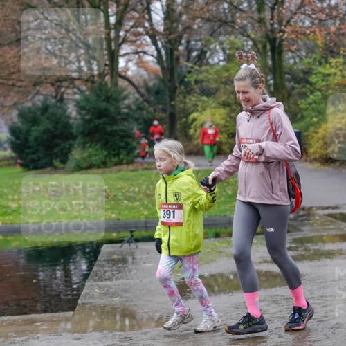 07.12.2025 - St. Pauli X-Mass-Run No. 15 Michael Burmester http://msf.ph/oto/9403695 07.12.2025 10:48:32 Laufen 15, 391 meine-sportfotos.de