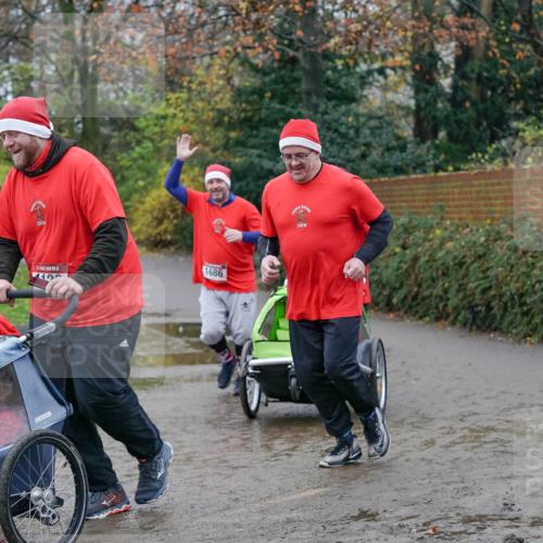 07.12.2025 - St. Pauli X-Mass-Run No. 15 Michael Burmester http://msf.ph/oto/9403715 07.12.2025 10:48:55 Laufen 1686 meine-sportfotos.de