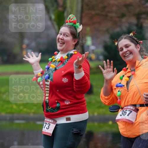 07.12.2025 - St. Pauli X-Mass-Run No. 15 Michael Burmester http://msf.ph/oto/9403752 07.12.2025 10:49:32 Laufen 5, 73, 15, 367 meine-sportfotos.de