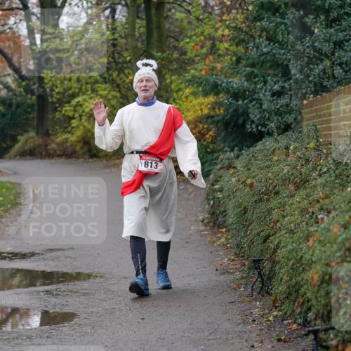07.12.2025 - St. Pauli X-Mass-Run No. 15 Michael Burmester http://msf.ph/oto/9403766 07.12.2025 10:51:42 Laufen 813 meine-sportfotos.de