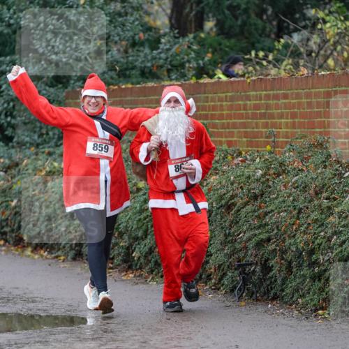 07.12.2025 - St. Pauli X-Mass-Run No. 15 Michael Burmester http://msf.ph/oto/9403790 07.12.2025 10:56:42 Laufen 859, 86 meine-sportfotos.de