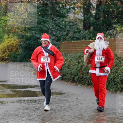 07.12.2025 - St. Pauli X-Mass-Run No. 15 Michael Burmester http://msf.ph/oto/9403795 07.12.2025 10:56:45 Laufen 859, 861 meine-sportfotos.de