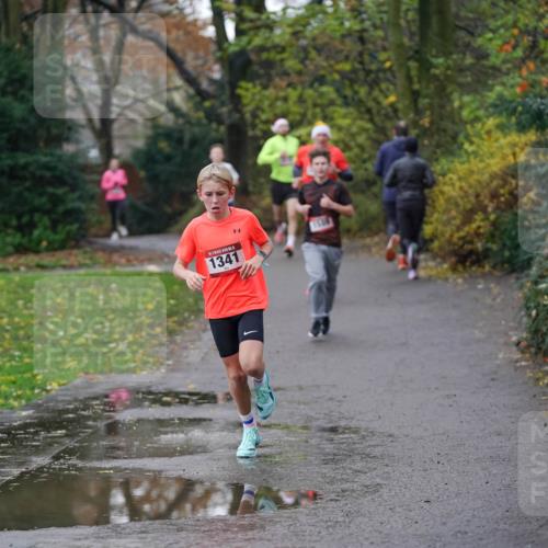 07.12.2025 - St. Pauli X-Mass-Run No. 15 Michael Burmester http://msf.ph/oto/9403817 07.12.2025 10:57:57 Laufen 5, 1341 meine-sportfotos.de