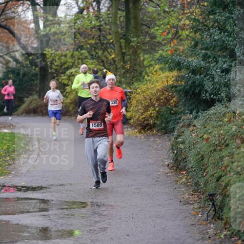 07.12.2025 - St. Pauli X-Mass-Run No. 15 Michael Burmester http://msf.ph/oto/9403820 07.12.2025 10:57:59 Laufen 1321, 1589, 338 meine-sportfotos.de