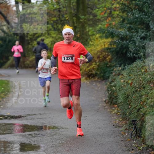 07.12.2025 - St. Pauli X-Mass-Run No. 15 Michael Burmester http://msf.ph/oto/9403824 07.12.2025 10:58:01 Laufen 15, 9, 1338 meine-sportfotos.de