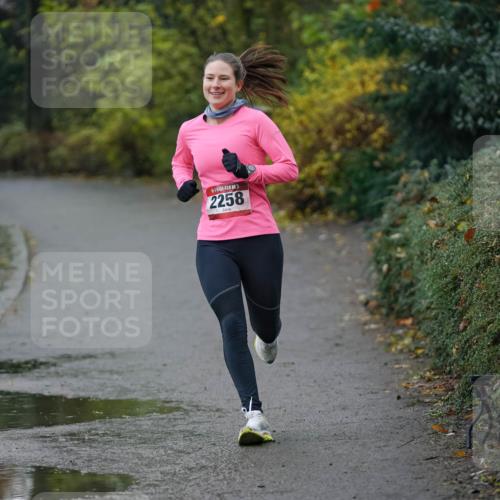 07.12.2025 - St. Pauli X-Mass-Run No. 15 Michael Burmester http://msf.ph/oto/9403839 07.12.2025 10:58:07 Laufen 15, 2258 meine-sportfotos.de