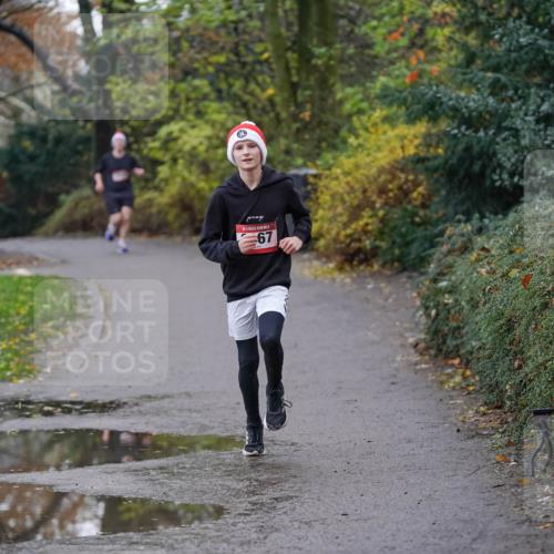 07.12.2025 - St. Pauli X-Mass-Run No. 15 Michael Burmester http://msf.ph/oto/9403851 07.12.2025 10:58:38 Laufen 1, 67 meine-sportfotos.de
