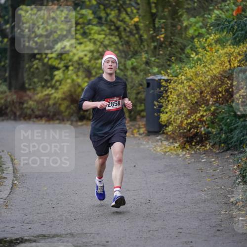 07.12.2025 - St. Pauli X-Mass-Run No. 15 Michael Burmester http://msf.ph/oto/9403858 07.12.2025 10:58:43 Laufen 2858 meine-sportfotos.de