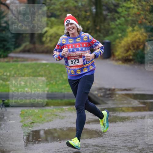 07.12.2025 - St. Pauli X-Mass-Run No. 15 Michael Burmester http://msf.ph/oto/9403870 07.12.2025 10:59:08 Laufen 15, 525 meine-sportfotos.de