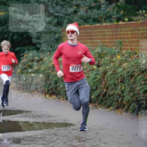 07.12.2025 - St. Pauli X-Mass-Run No. 15 Michael Burmester http://msf.ph/oto/9403873 07.12.2025 10:59:28 Laufen 3133, 5, 2211 meine-sportfotos.de