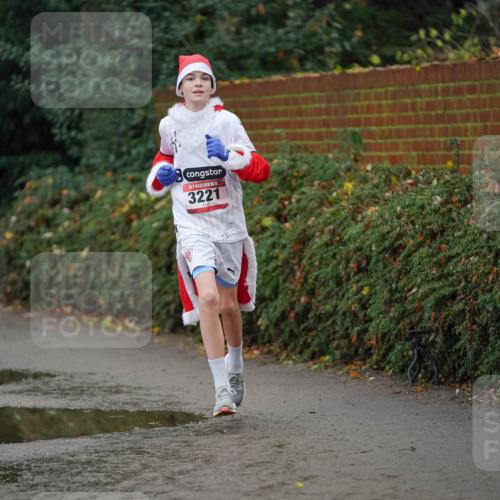 07.12.2025 - St. Pauli X-Mass-Run No. 15 Michael Burmester http://msf.ph/oto/9403890 07.12.2025 11:00:09 Laufen 15, 3221 meine-sportfotos.de