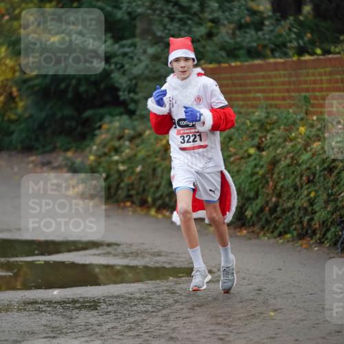 07.12.2025 - St. Pauli X-Mass-Run No. 15 Michael Burmester http://msf.ph/oto/9403891 07.12.2025 11:00:10 Laufen 3221 meine-sportfotos.de