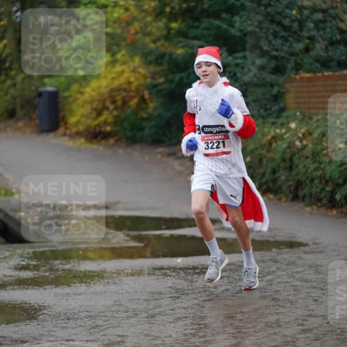 07.12.2025 - St. Pauli X-Mass-Run No. 15 Michael Burmester http://msf.ph/oto/9403892 07.12.2025 11:00:11 Laufen 15, 3221 meine-sportfotos.de
