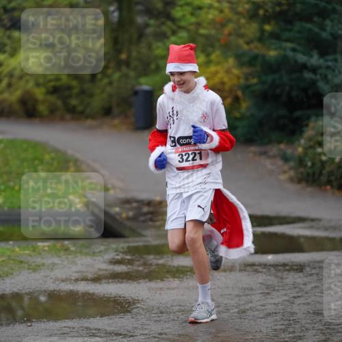 07.12.2025 - St. Pauli X-Mass-Run No. 15 Michael Burmester http://msf.ph/oto/9403893 07.12.2025 11:00:11 Laufen 3221 meine-sportfotos.de