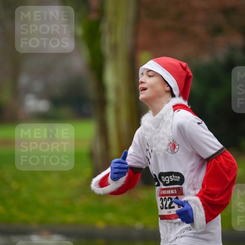 07.12.2025 - St. Pauli X-Mass-Run No. 15 Michael Burmester http://msf.ph/oto/9403896 07.12.2025 11:00:12 Laufen 910, 15, 322 meine-sportfotos.de
