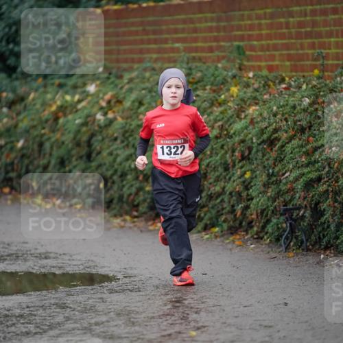 07.12.2025 - St. Pauli X-Mass-Run No. 15 Michael Burmester http://msf.ph/oto/9403901 07.12.2025 11:00:31 Laufen 15, 1322 meine-sportfotos.de