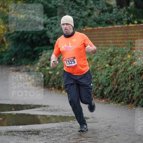 07.12.2025 - St. Pauli X-Mass-Run No. 15 Michael Burmester http://msf.ph/oto/9403926 07.12.2025 11:00:50 Laufen 5, 1325 meine-sportfotos.de