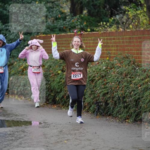 07.12.2025 - St. Pauli X-Mass-Run No. 15 Michael Burmester http://msf.ph/oto/9403938 07.12.2025 11:01:04 Laufen 2474, 2473, 201, 2217 meine-sportfotos.de