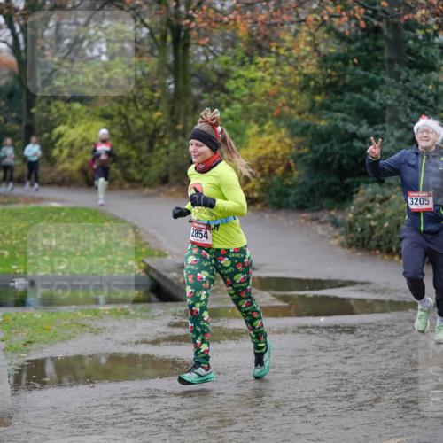 07.12.2025 - St. Pauli X-Mass-Run No. 15 Michael Burmester http://msf.ph/oto/9403955 07.12.2025 11:01:11 Laufen 2854, 3205 meine-sportfotos.de