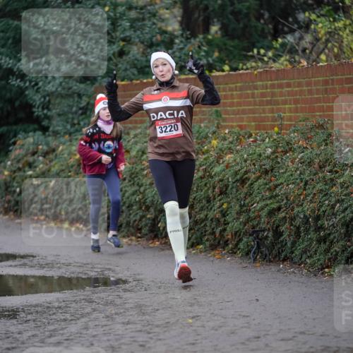07.12.2025 - St. Pauli X-Mass-Run No. 15 Michael Burmester http://msf.ph/oto/9403966 07.12.2025 11:01:20 Laufen 1336, 3220 meine-sportfotos.de