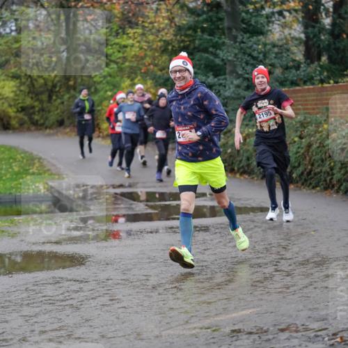 07.12.2025 - St. Pauli X-Mass-Run No. 15 Michael Burmester http://msf.ph/oto/9403991 07.12.2025 11:01:28 Laufen 2195, 2 meine-sportfotos.de