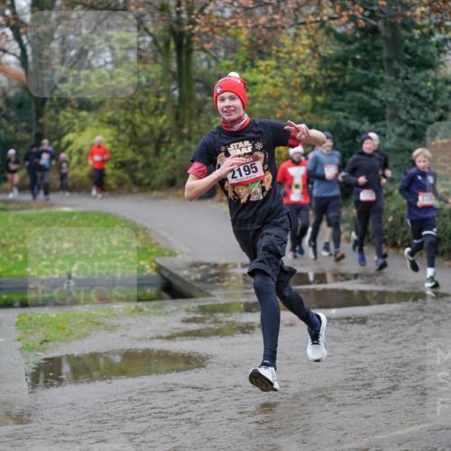 07.12.2025 - St. Pauli X-Mass-Run No. 15 Michael Burmester http://msf.ph/oto/9403998 07.12.2025 11:01:30 Laufen 2195 meine-sportfotos.de