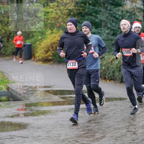 07.12.2025 - St. Pauli X-Mass-Run No. 15 Michael Burmester http://msf.ph/oto/9404009 07.12.2025 11:01:33 Laufen 15, 2132, 5, 2305 meine-sportfotos.de