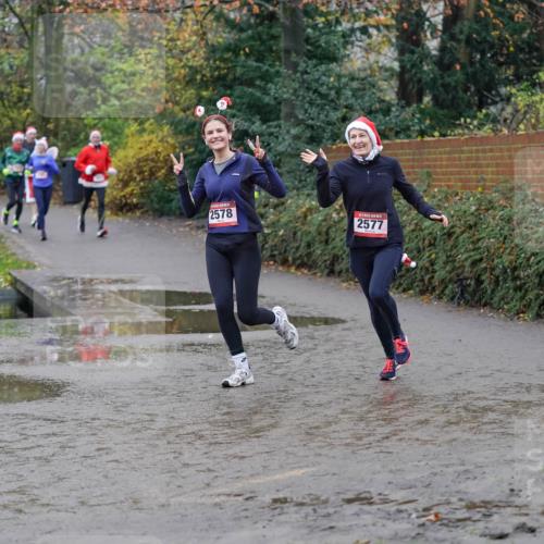 07.12.2025 - St. Pauli X-Mass-Run No. 15 Michael Burmester http://msf.ph/oto/9404054 07.12.2025 11:01:50 Laufen 2578, 2577 meine-sportfotos.de