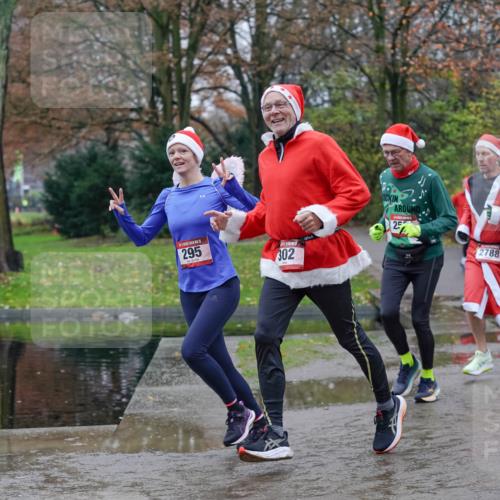07.12.2025 - St. Pauli X-Mass-Run No. 15 Michael Burmester http://msf.ph/oto/9404072 07.12.2025 11:01:58 Laufen 295, 302, 25, 2788 meine-sportfotos.de