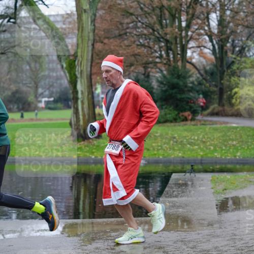 07.12.2025 - St. Pauli X-Mass-Run No. 15 Michael Burmester http://msf.ph/oto/9404079 07.12.2025 11:02:00 Laufen 2788 meine-sportfotos.de