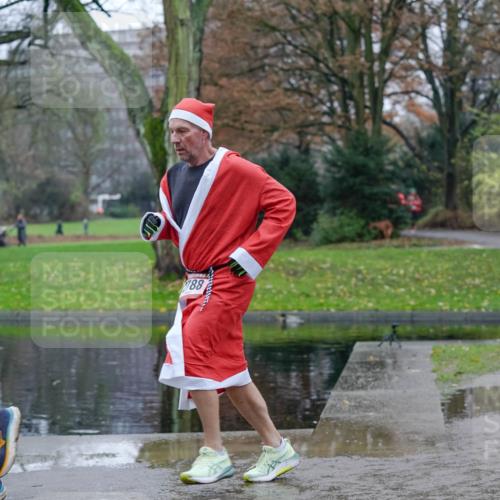 07.12.2025 - St. Pauli X-Mass-Run No. 15 Michael Burmester http://msf.ph/oto/9404080 07.12.2025 11:02:00 Laufen 181, 188 meine-sportfotos.de