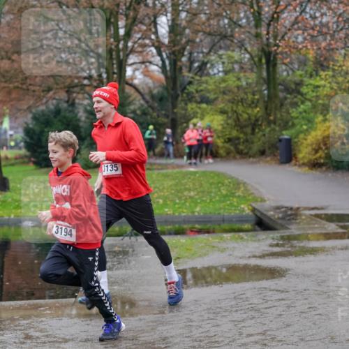 07.12.2025 - St. Pauli X-Mass-Run No. 15 Michael Burmester http://msf.ph/oto/9404088 07.12.2025 11:02:05 Laufen 3135, 3194 meine-sportfotos.de