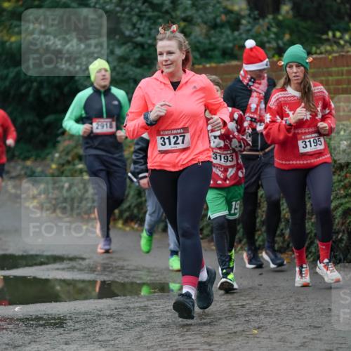 07.12.2025 - St. Pauli X-Mass-Run No. 15 Michael Burmester http://msf.ph/oto/9404101 07.12.2025 11:02:17 Laufen 2918, 15, 3127, 3193, 19, 400000, 3195 meine-sportfotos.de