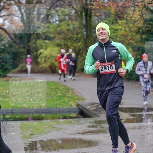 07.12.2025 - St. Pauli X-Mass-Run No. 15 Michael Burmester http://msf.ph/oto/9404116 07.12.2025 11:02:21 Laufen 1852, 15, 2918, 1549 meine-sportfotos.de