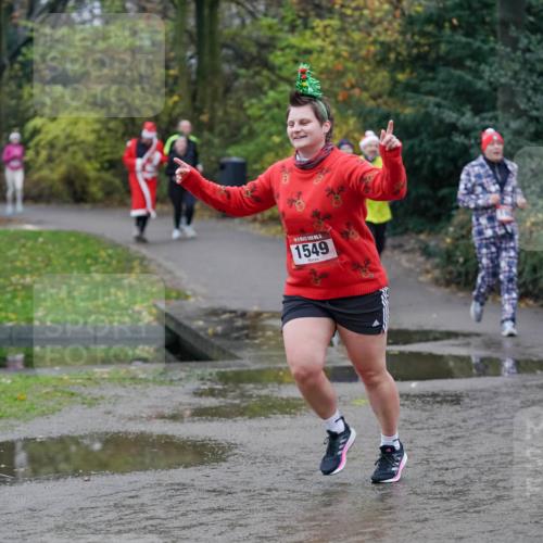 07.12.2025 - St. Pauli X-Mass-Run No. 15 Michael Burmester http://msf.ph/oto/9404120 07.12.2025 11:02:22 Laufen 1549, 907, 1109 meine-sportfotos.de