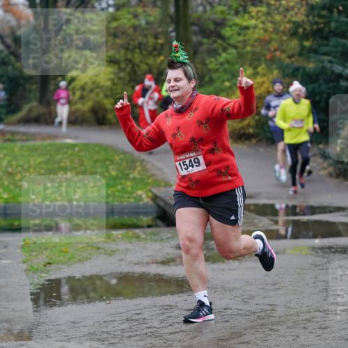 07.12.2025 - St. Pauli X-Mass-Run No. 15 Michael Burmester http://msf.ph/oto/9404122 07.12.2025 11:02:22 Laufen 15, 1549 meine-sportfotos.de