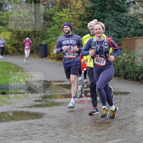 07.12.2025 - St. Pauli X-Mass-Run No. 15 Michael Burmester http://msf.ph/oto/9404138 07.12.2025 11:02:27 Laufen 2915, 4627 meine-sportfotos.de