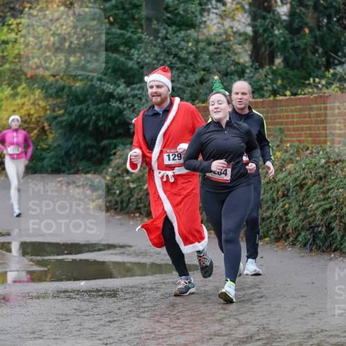 07.12.2025 - St. Pauli X-Mass-Run No. 15 Michael Burmester http://msf.ph/oto/9404146 07.12.2025 11:02:30 Laufen 129, 34 meine-sportfotos.de