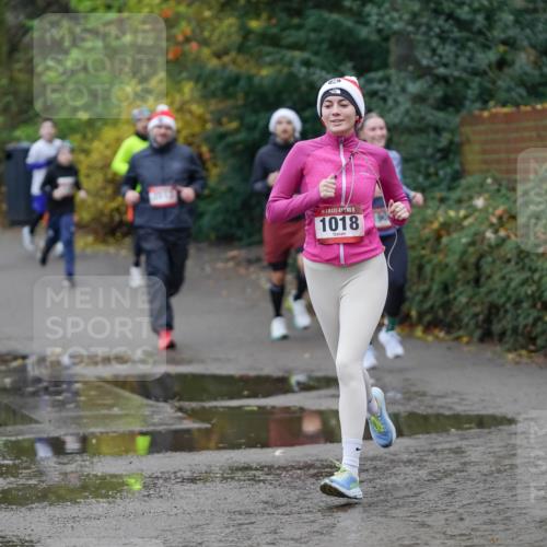 07.12.2025 - St. Pauli X-Mass-Run No. 15 Michael Burmester http://msf.ph/oto/9404161 07.12.2025 11:02:35 Laufen 15, 1018 meine-sportfotos.de