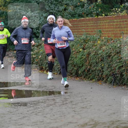 07.12.2025 - St. Pauli X-Mass-Run No. 15 Michael Burmester http://msf.ph/oto/9404162 07.12.2025 11:02:36 Laufen 15, 3191, 3190, 2513, 24, 1904 meine-sportfotos.de