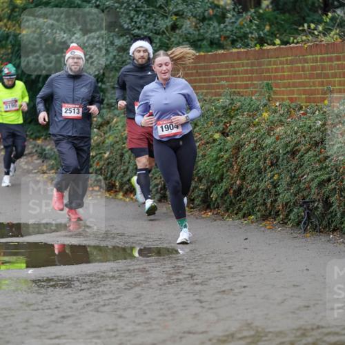 07.12.2025 - St. Pauli X-Mass-Run No. 15 Michael Burmester http://msf.ph/oto/9404163 07.12.2025 11:02:36 Laufen 3190, 2513, 1904 meine-sportfotos.de