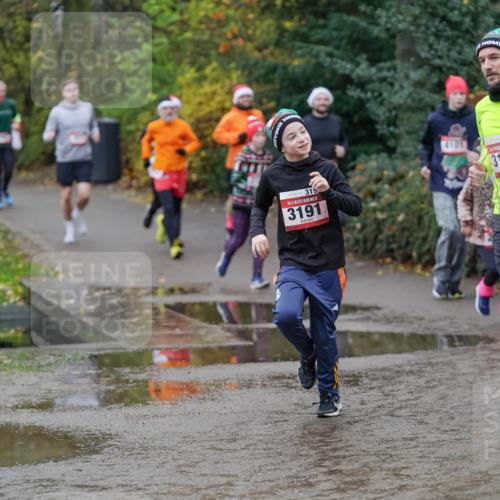 07.12.2025 - St. Pauli X-Mass-Run No. 15 Michael Burmester http://msf.ph/oto/9404181 07.12.2025 11:02:42 Laufen 319, 15, 3191, 3190, 319 meine-sportfotos.de