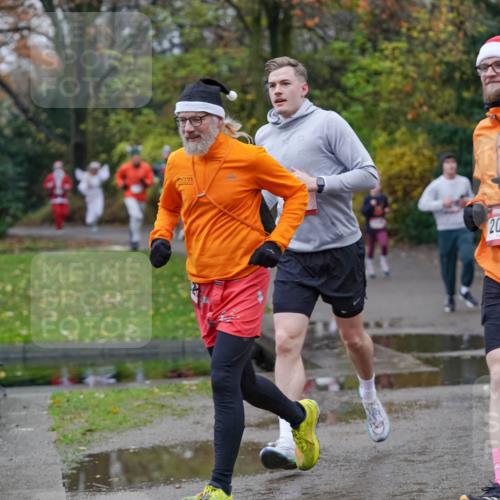 07.12.2025 - St. Pauli X-Mass-Run No. 15 Michael Burmester http://msf.ph/oto/9404205 07.12.2025 11:02:49 Laufen 2064 meine-sportfotos.de