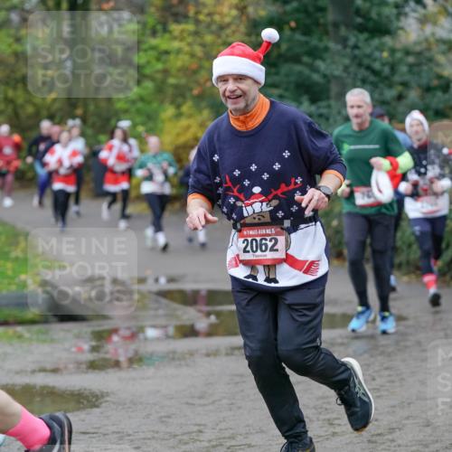 07.12.2025 - St. Pauli X-Mass-Run No. 15 Michael Burmester http://msf.ph/oto/9404207 07.12.2025 11:02:49 Laufen 15, 2062 meine-sportfotos.de