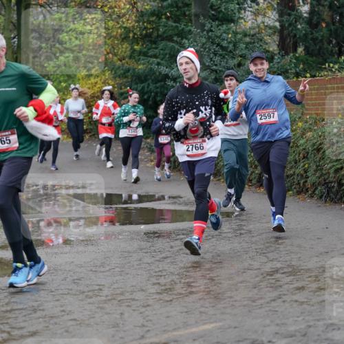 07.12.2025 - St. Pauli X-Mass-Run No. 15 Michael Burmester http://msf.ph/oto/9404213 07.12.2025 11:02:51 Laufen 765, 1345, 1346, 2766, 2597 meine-sportfotos.de