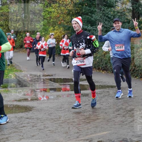 07.12.2025 - St. Pauli X-Mass-Run No. 15 Michael Burmester http://msf.ph/oto/9404216 07.12.2025 11:02:52 Laufen 2766, 2597 meine-sportfotos.de