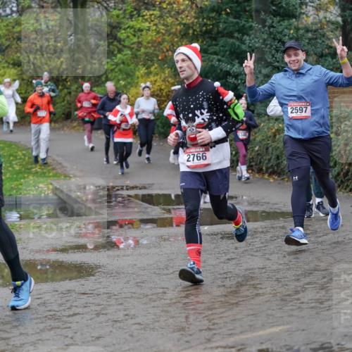 07.12.2025 - St. Pauli X-Mass-Run No. 15 Michael Burmester http://msf.ph/oto/9404217 07.12.2025 11:02:52 Laufen 765, 2766, 1346, 2597 meine-sportfotos.de