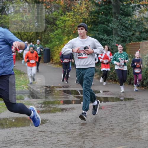 07.12.2025 - St. Pauli X-Mass-Run No. 15 Michael Burmester http://msf.ph/oto/9404221 07.12.2025 11:02:53 Laufen 2597, 3075, 1345, 1346 meine-sportfotos.de